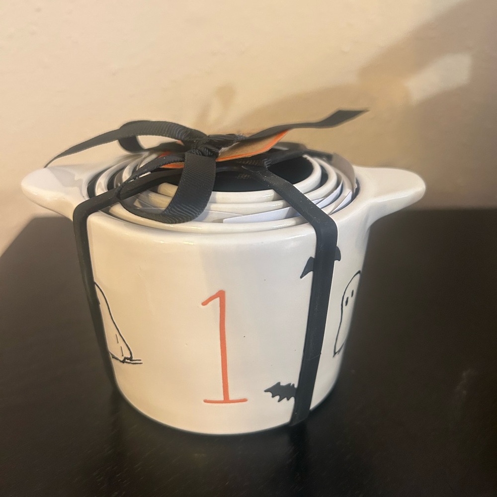 Rae Dunn Peanuts Measuring Cups
